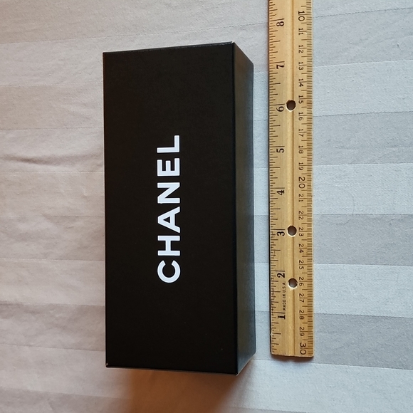 Genuine Channel Eyeglass Box (empty) - Picture 8 of 8